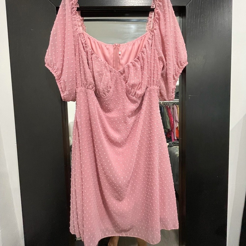Simple pink dress, never worn
